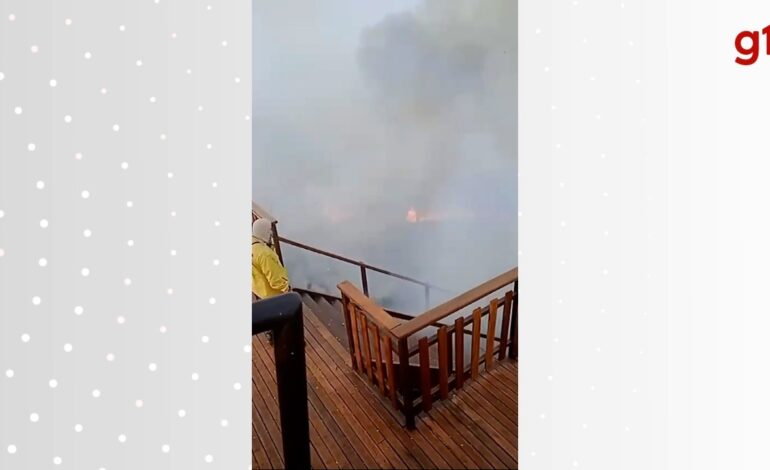 fogo-ameaca-local-de-peregrinacao-religiosa-na-serra-do-estrondo;-video