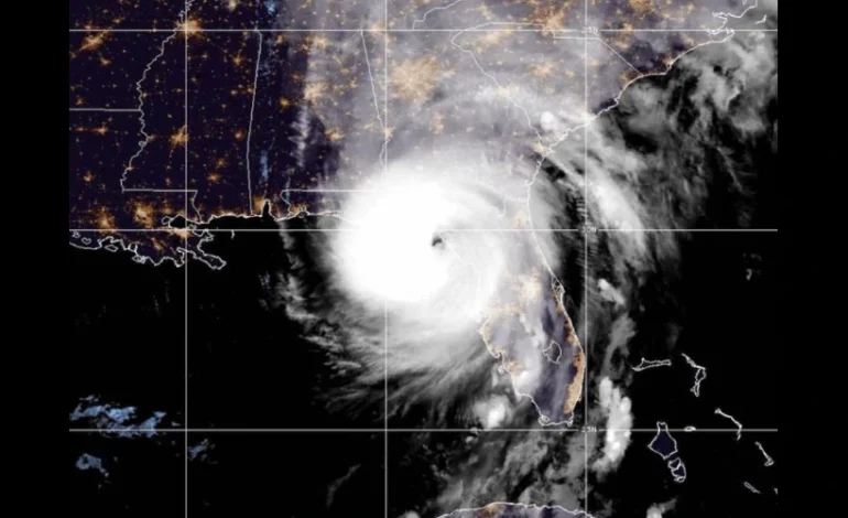 clima-extremo:-furacao-helene-ganha-forca-e-se-aproxima-da-florida