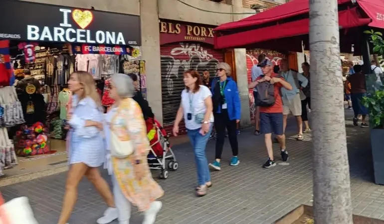 o-dilema-existencial-de-barcelona-por-causa-do-turismo-excessivo: