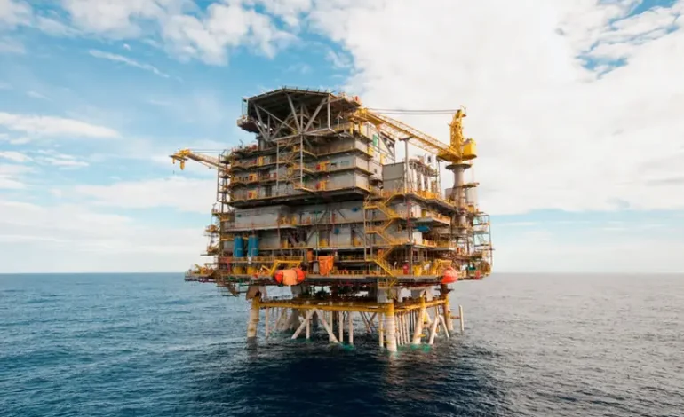novo-plano-estrategico-da-petrobras-reforca-ideia-de-que-“cada-gota-de-petroleo-e-importante”