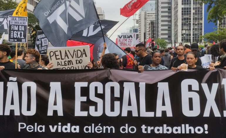 manifestantes-vao-as-ruas-pelo-fim-da-escala-de-trabalho-6×1