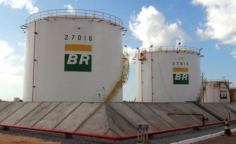 petrobras-aumenta-investimento-em-combustiveis-fosseis,-mas-mantem-cifra-para-“baixo-carbono”
