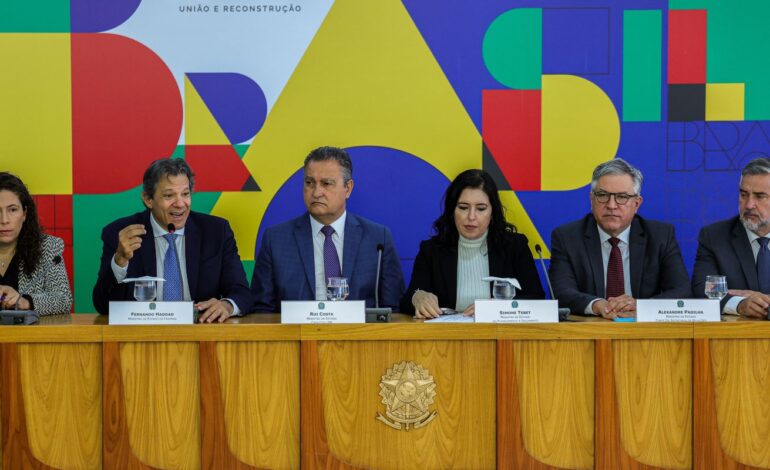 pacote-de-corte-de-gastos-preve-economia-de-r$-327-bi-em-cinco-anos