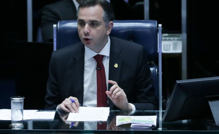 apos-alta-do-dolar,-pacheco-condiciona-isencao-do-ir-a-situacao-fiscal