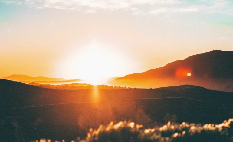 o-sinal-amarelo-de-2024-pode-–-e-deve-–-ficar-verde-em-2025