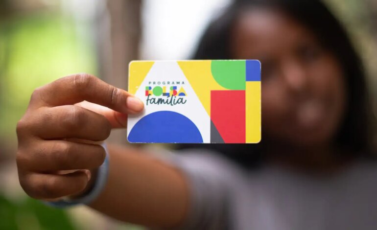 caixa-paga-bolsa-familia-a-beneficiarios-com-nis-de-final-6