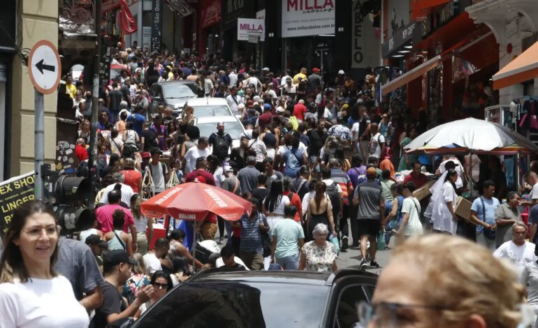 procon-e-febraban-orientam-consumidores-sobre-gastos-no-fim-de-ano