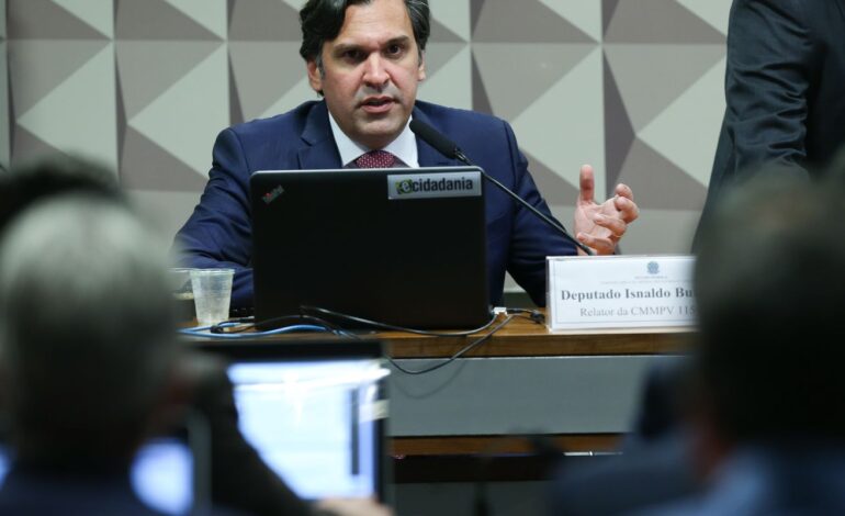 relator-exclui-fundo-constitucional-do-df-do-corte-de-gastos