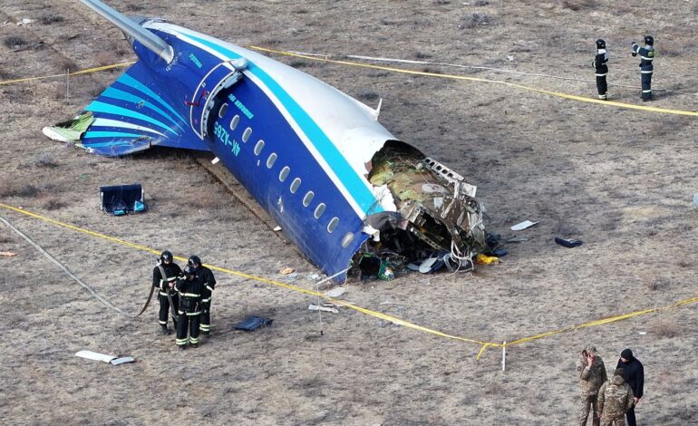 Brasileiros analisam caixas-pretas de avião que caiu no Cazaquistão