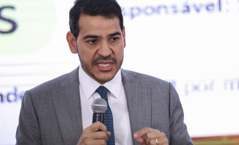agu-pede-que-policia-federal-investigue-fake-news-relacionadas-ao-pix