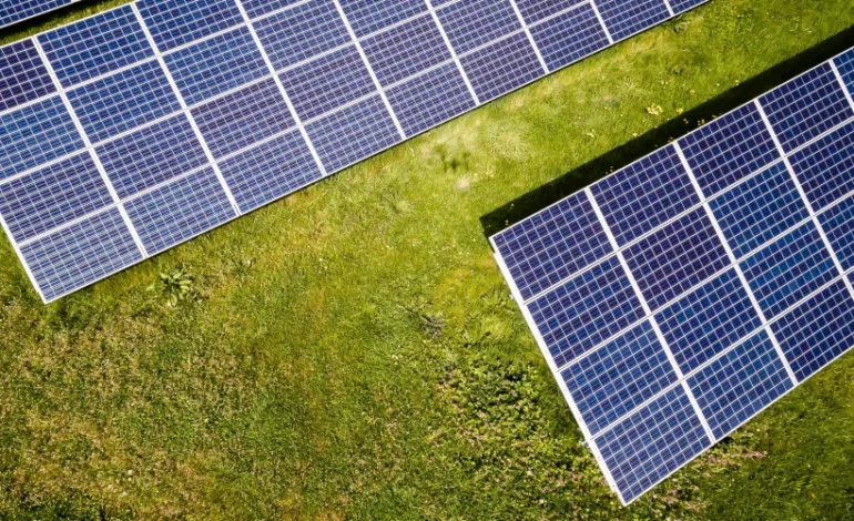 fonte-solar-tem-melhor-ano-no-brasil-em-2024-com-instalacao-de-quase-15-gw