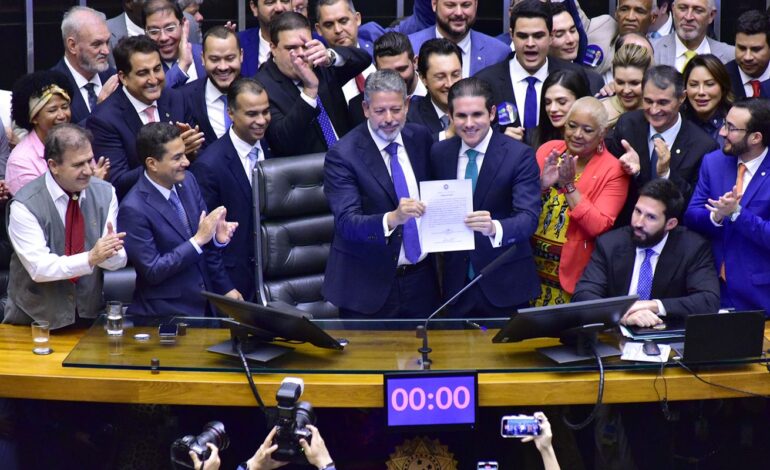 hugo-motta-e-eleito-presidente-da-camara-dos-deputados