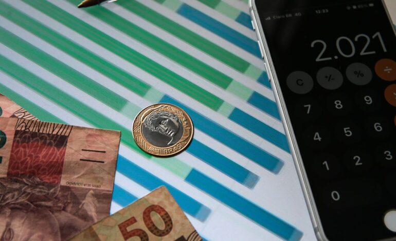 mercado-projeta-inflacao-em-5,58%-para-2025;-pib-fica-em-2,03%