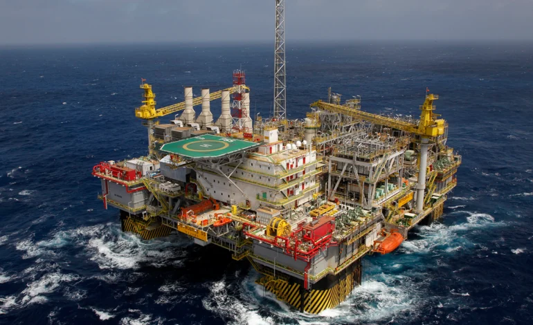 petrobras-tera-de-pagar-r$-36-milhoes-por-dano-ambiental-na-bacia-de-campos-–-climainfo