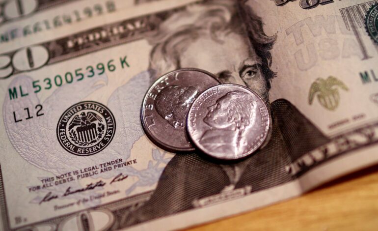 dolar-sobe-para-r$-5,89-apos-eua-confirmarem-tarifa-de-145%-a-china