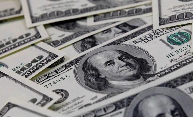 dolar-cai-para-r$-5,85-apos-trump-isentar-produtos-eletronicos