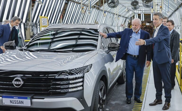 em-fabrica-de-carro,-lula-destaca-aumento-de-investimentos-industriais