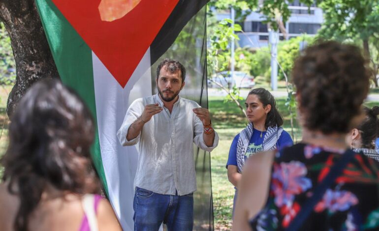 israel-decide-deportar-ativista-thiago-avila-que-iniciou-greve-de-fome
