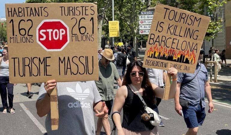 os-moradores-de-barcelona-que-protestam-contra-excesso-de-turistas: