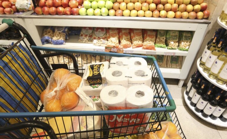 precos-de-alimentos-caem-e-previa-da-inflacao-de-junho-fica-em-0,26%