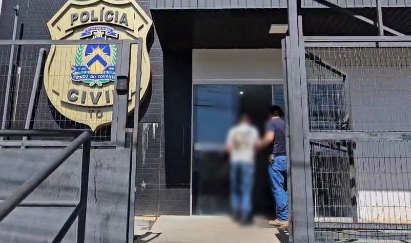 Homem é indiciado por maus-tratos após ser filmado abusando de cadela