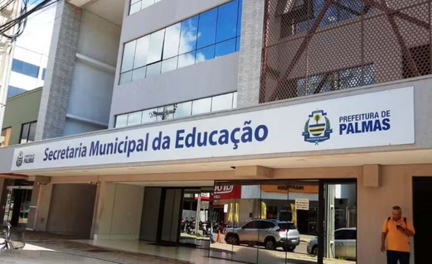 Prefeitura exonera centenas de contratados para nomeação de concursados