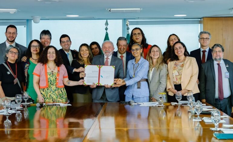 lula-sanciona-lei-que-proibe-uso-de-animais-em-testes-cosmeticos