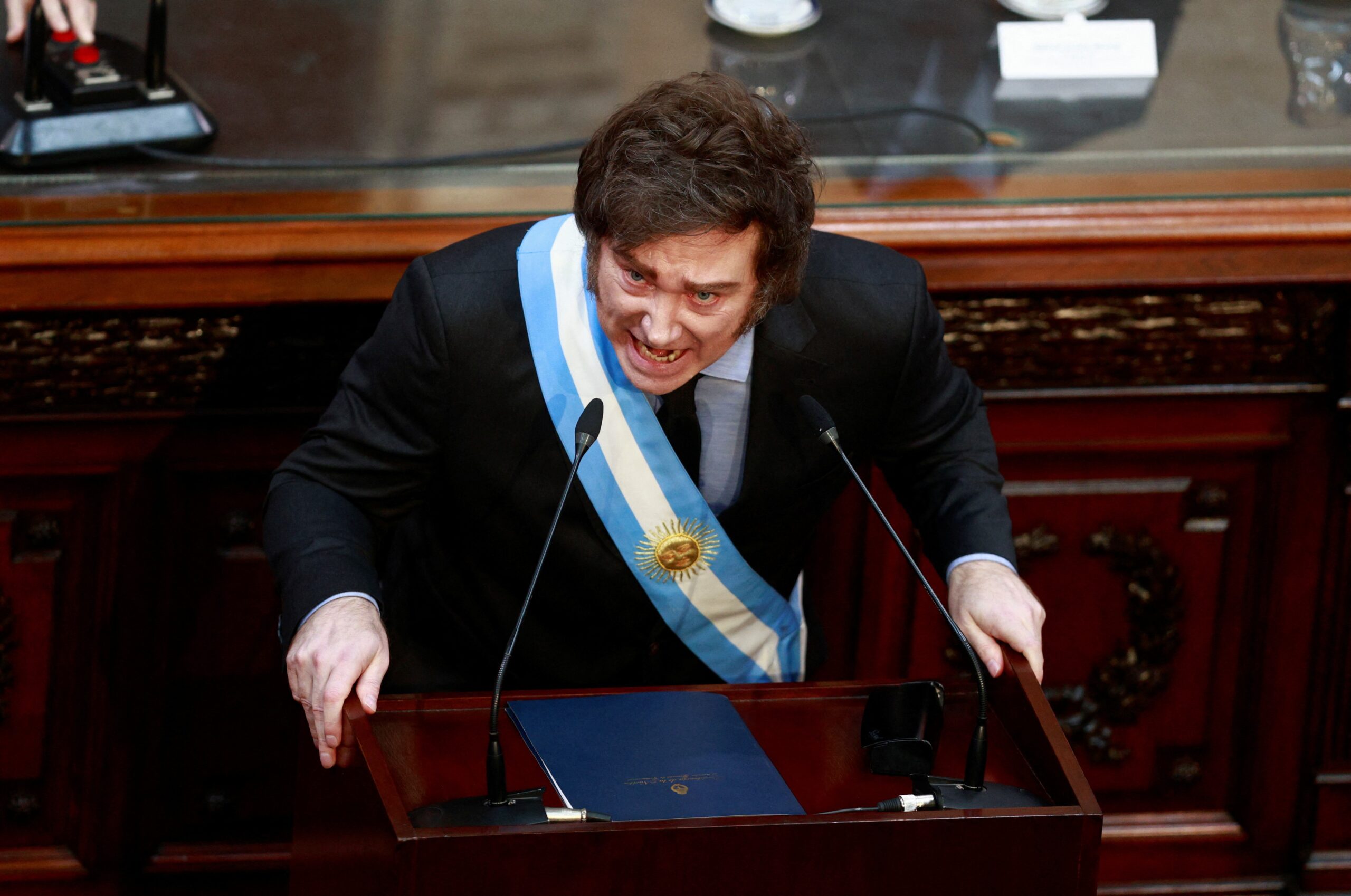 Estrangeiros que investirem na Argentina poderão pedir cidadania, diz Milei