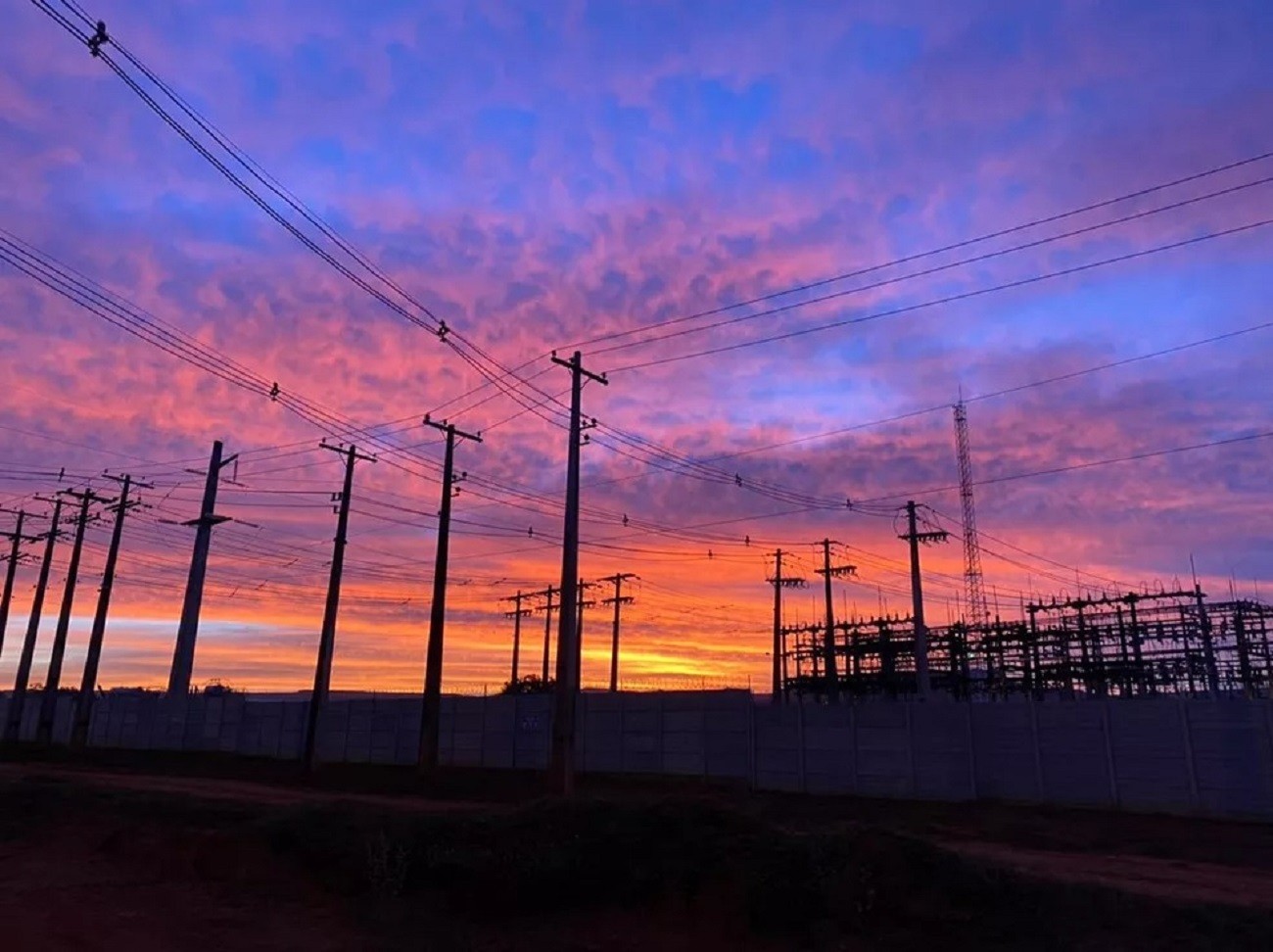 Palmas e Porto Nacional registram quedas de energia na madrugada