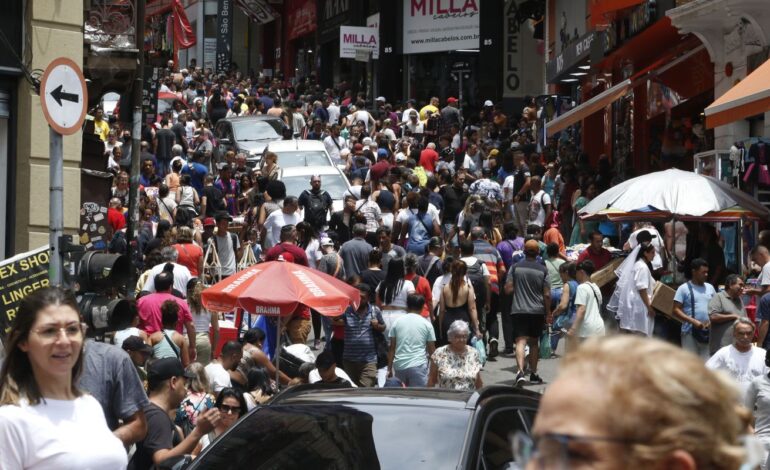 inadimplencia-de-familias-cresce-na-cidade-de-sp,-diz-fecomercio