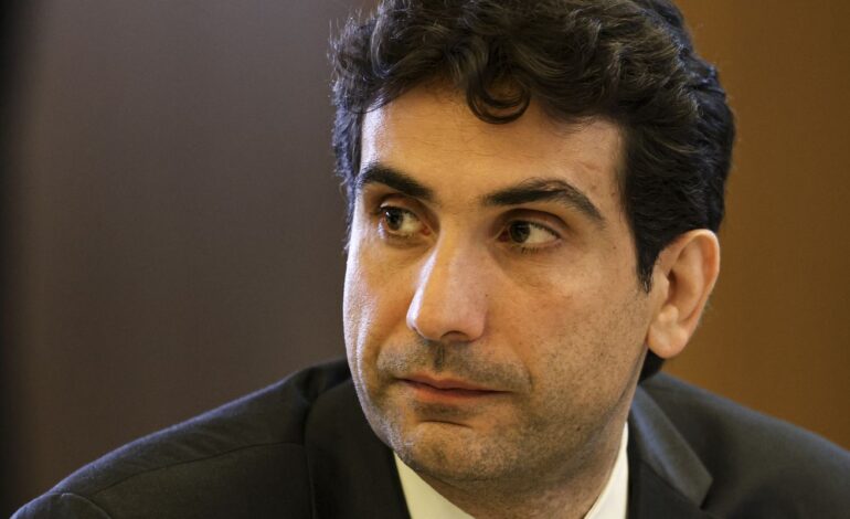 pix-deve-permanecer-sob-gestao-publica,-diz-galipolo