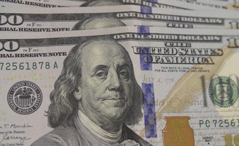 dolar-cai-para-r$-5,42-e-atinge-menor-valor-em-mais-de-um-mes