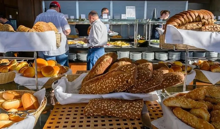 esta-na-hora-de-acabar-com-o-buffet-de-cafe-da-manha-de-hotel?