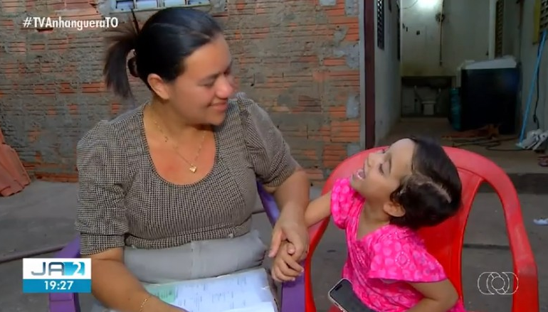 menina-que-levou-tiro-na-cabeca-nao-pode-ir-a-escola-e-aguarda-tratamento