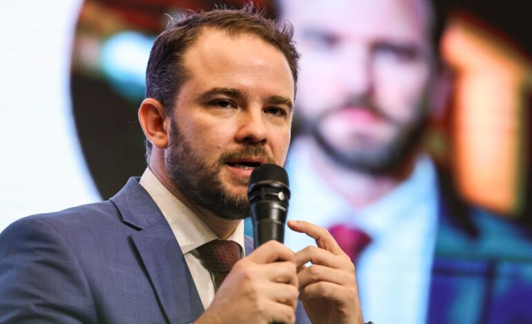 Projeto propõe corte de R$ 19,6 bi em benefícios fiscais em 2026