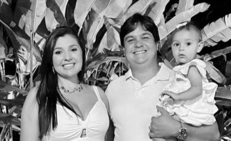 pai,-mae-e-filha-bebe-morrem-em-acidente-na-go-164