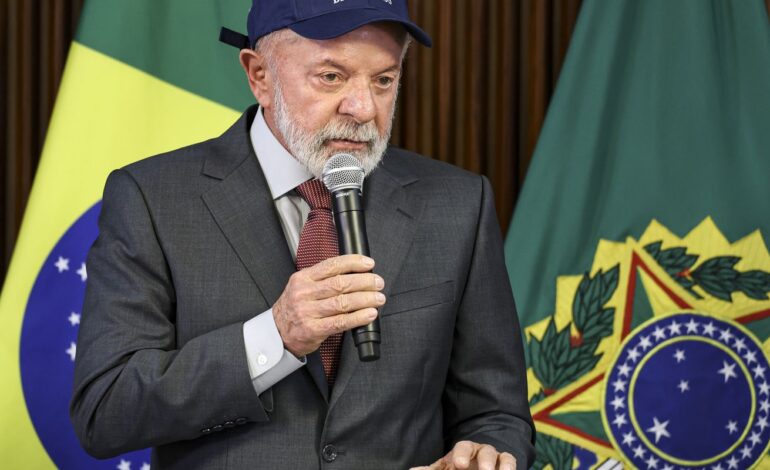 lula-faz-hoje-pronunciamento-e-assiste-ao-filme-males-no-cine-alvorada