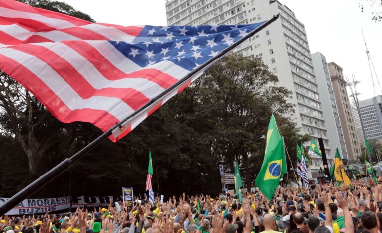 ato-pro-bolsonaro-une-governadores-e-parlamentares-de-direita-em-sp