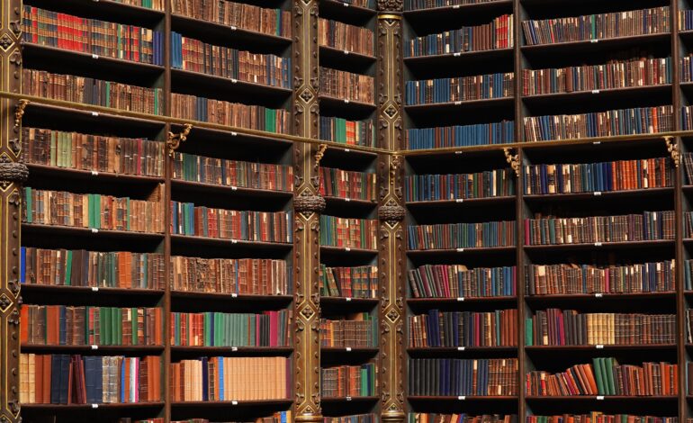 real-gabinete-portugues-de-leitura:-veja-a-8a-biblioteca-mais-bonita-do-mundo