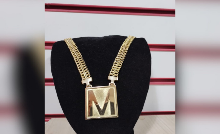 dois-suspeitos-sao-presos-por-roubo-de-joias-avaliadas-em-cerca-de-r$-200-mil