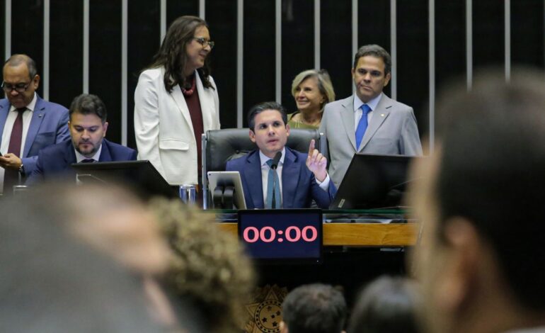 pec-da-blindagem-pode-barrar-acoes-contra-corrupcao-no-uso-de-emendas