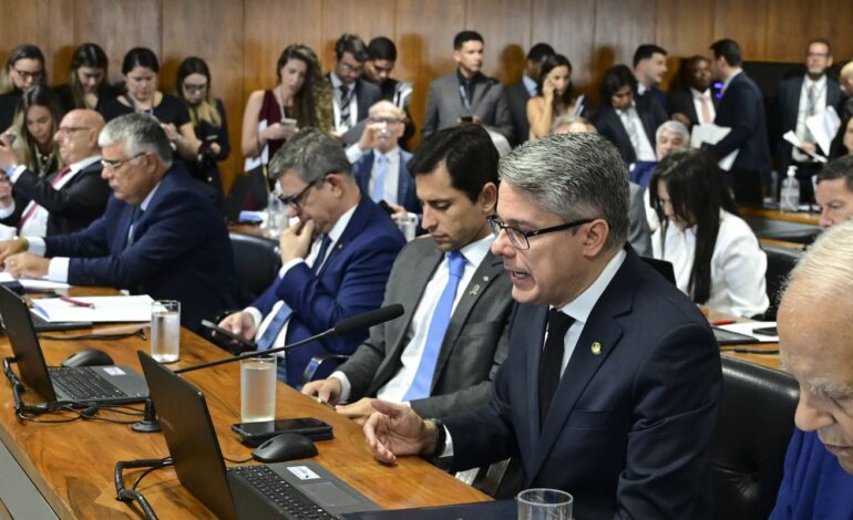 pec-da-blindagem-abre-portas-do-congresso-ao-crime,-diz-relator
