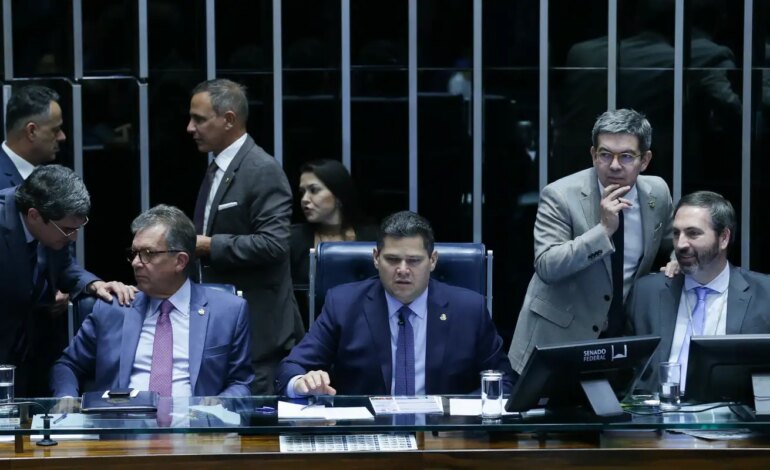 senado-aprova-retirada-de-despesas-com-tarifaco-do-teto-de-gastos