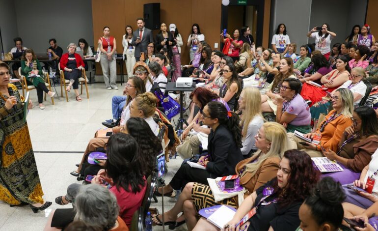 conferencia:-delegadas-pedem-sistema-unico-de-politicas-para-mulheres