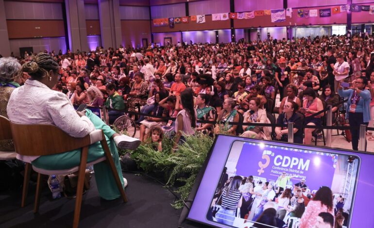 brasilia:-conferencistas-exigem-politicas-para-todas-as-“mulheridades”