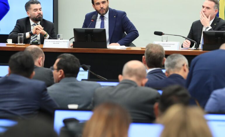 relator-vota-para-arquivar-processo-de-cassacao-de-eduardo-bolsonaro