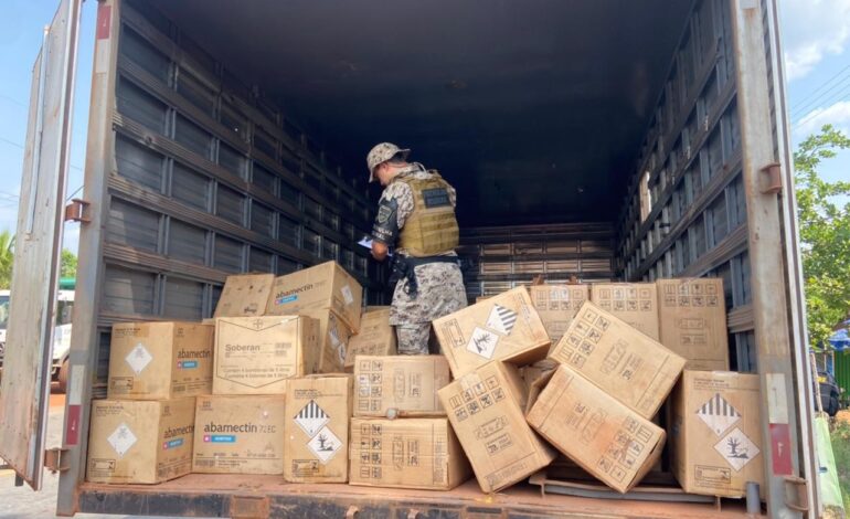 suspeitos-sao-flagrados-com-carga-de-defensivos-agricolas-avaliada-em-r$-400-mil
