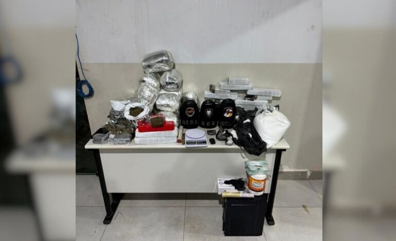 suspeito-tenta-fugir,-mas-e-detido-com-mochila-recheada-de-drogas-em-palmas