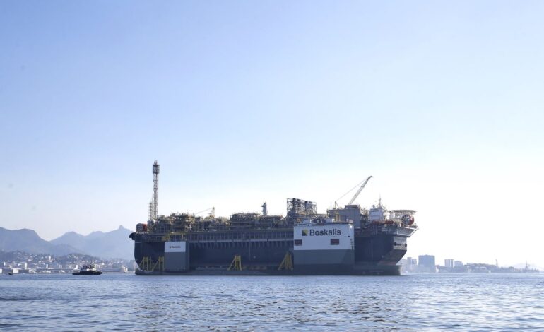 leilao-de-pre-sal-vende-5-dos-7-blocos-ofertados;-agio-chega-a-251,63%