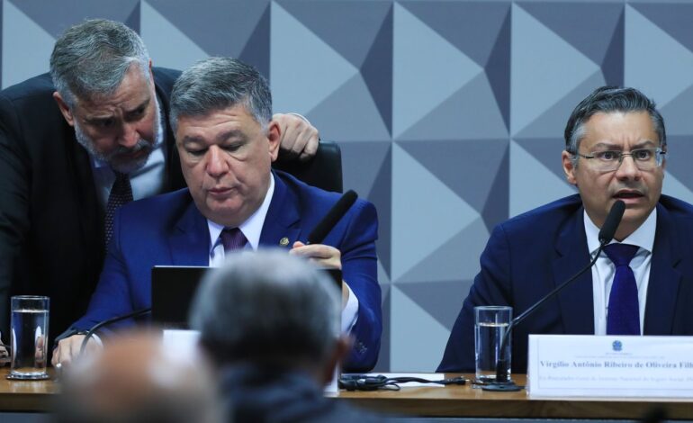 ex-procurador-do-inss-nao-responde-perguntas-do-relator-na-cpmi